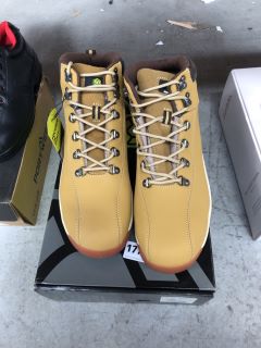 BEESWIFT TOE TECTOR PROTECTIVE BOOTS IN TAN - UK SIZE 9: LOCATION - BR10