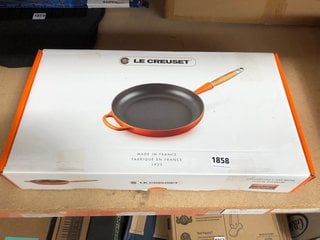 LE CREUSET WOODEN HANDLE FRYING PAN - RRP £148: LOCATION - BR15