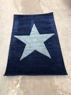 LITTLE HOME AT JOHN LEWIS BOYS STAR TUFTED RUG IN BLUE - SIZE 170 X 110CM: LOCATION - B1