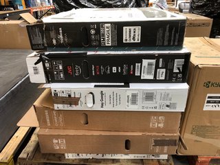 PALLET OF ASSORTED TV'S TO INCLUDE SAMSUNG CRYSTAL UHD CU7100, JVC FIRE TV SMART 4K HDR LED TV: LOCATION - B5 (KERBSIDE PALLET DELIVERY)