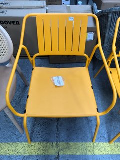 METAL GARDEN CHAIR IN YELLOW: LOCATION - A5
