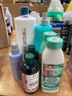 (COLLECTION ONLY) QTY OF ASSORTED COSMETIC ITEMS TO INCLUDE GARNIER ULTIMATE BLENDS MOISTURISING HAIR FOOD ALOE VERA & COCONUT CONDITIONER: LOCATION - B3