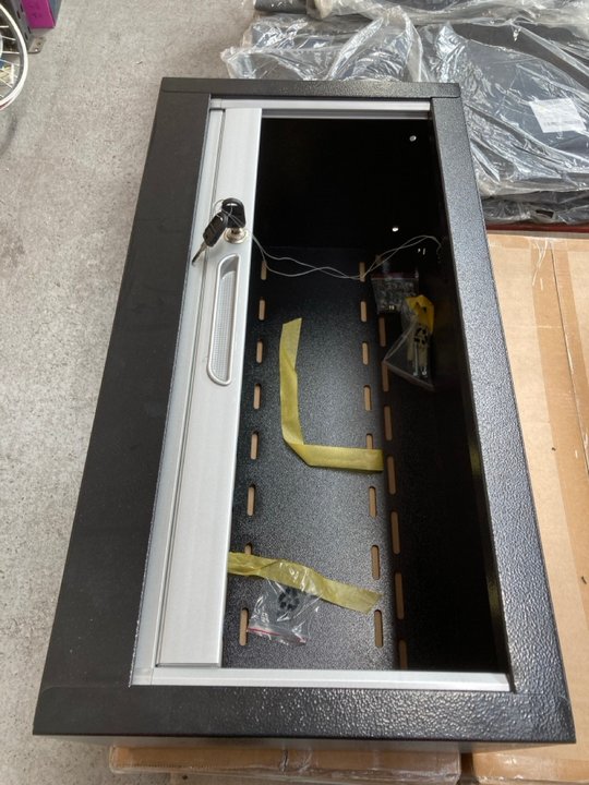 John Pye Auctions GEELONG MODULAR STYLE MIDHIGH GARAGE STORAGE