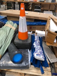 PALLET OF ASSORTED INDUSTRIAL ITEMS TO INCLUDE 3 X TRAFFIC CONES: LOCATION - A6 (KERBSIDE PALLET DELIVERY)