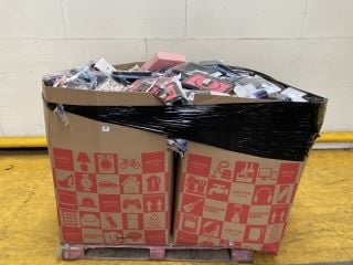 PALLET OF ASSORTED PHONE AND TABLET CASES