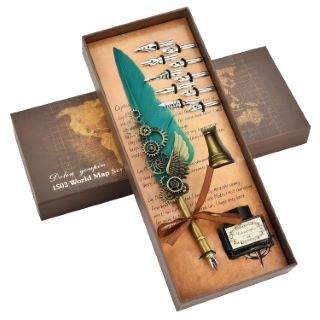 19 X HETHRONE QUILL PEN AND INK SET - CALLIGRAPHY PENS FOR WRITING FEATHER PEN WITH BLACK INK 10 REPLACEABLE NIBS GIFT SET (GREEN) - TOTAL RRP £218: LOCATION - C