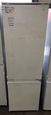 AEG INTEGRATED FRIDGE FREEZER MODEL SCE8181VTS RRP £659: LOCATION - FLOOR (COLLECTION OR OPTIONAL DELIVERY AVAILABLE)