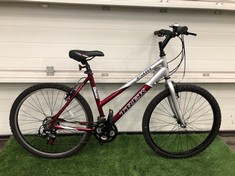 TREK 3500 MOUNTAIN BIKE 16" FRAME 26" WHEELS 18 SPEED TRIGGER GEARS : LOCATION - FLOOR (COLLECTION OR OPTIONAL DELIVERY AVAILABLE)