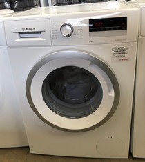 BOSCH 8 KG SERIES 4 WASHING MACHINE MODEL WAN28250G/64 RRP £579: LOCATION - FLOOR (COLLECTION OR OPTIONAL DELIVERY AVAILABLE)