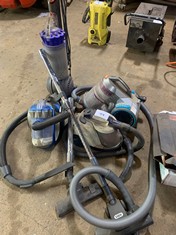 4 X ASSORTED VACUUMS TO INCLUDE DYSON DC41