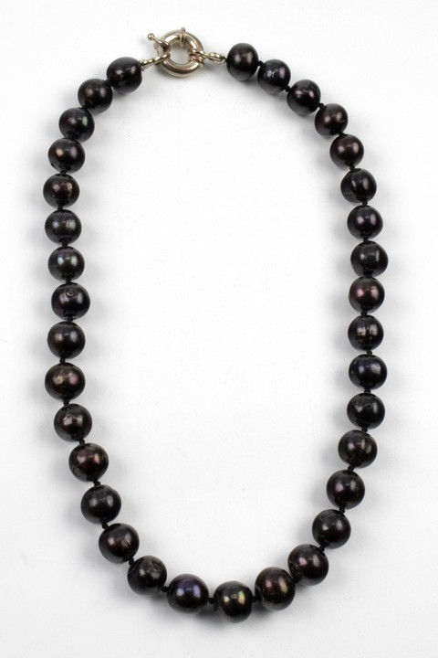 Copper Fastening Natural Freshwater Black Pearl Necklace, 43cm, 62.2g (VAT Only Payable on Buyers Premium)