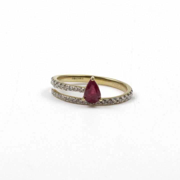 9ct Yellow Gold 0.48ct Ruby Pear-cut with 0.34ct Diamonds Split Ring, Size M, 1.7g.  Auction Guide: £400-£500