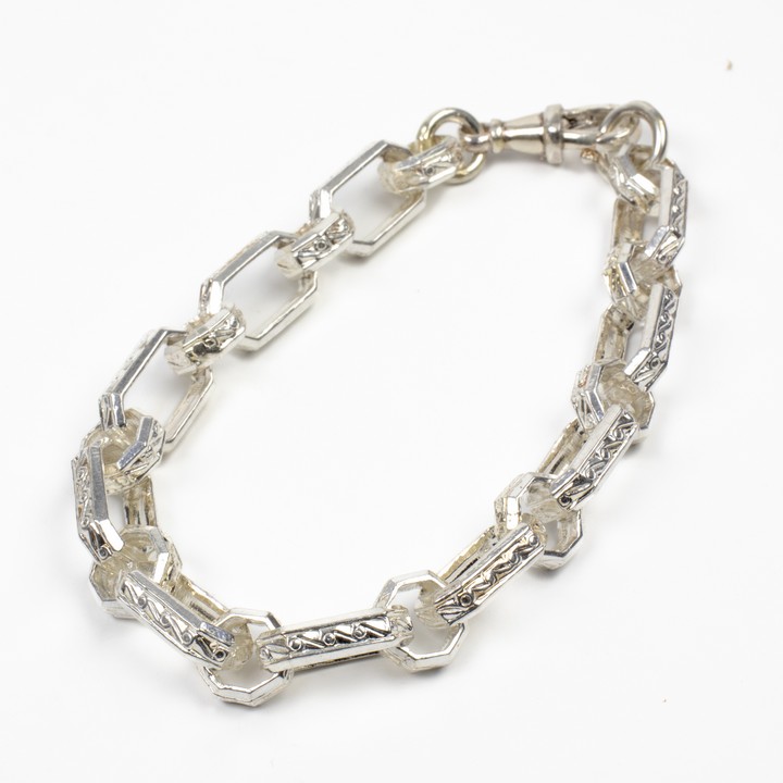 Silver Patterned Hexagonal Link Bracelet, 21cm, 28g (VAT Only Payable on Buyers Premium)