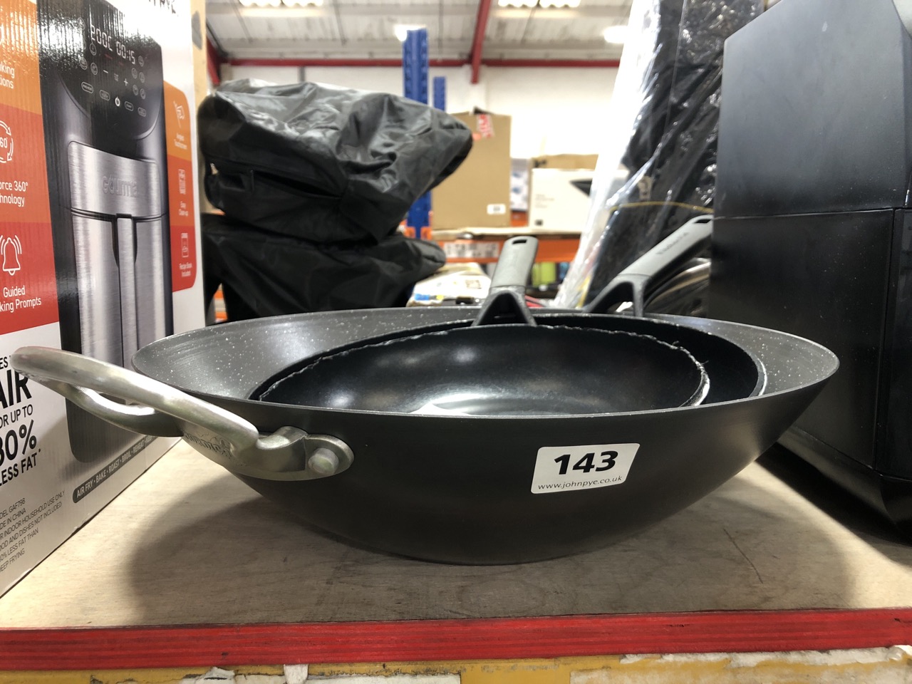 John Pye Auctions 2 X KITCHENAID FRYING PAN TO INCLUDE NORDIC WARE WOK
