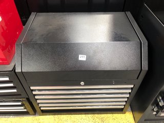 6 DRAWER TOOLBOX WITH GAS LIFT LID IN BLACK: LOCATION - B6