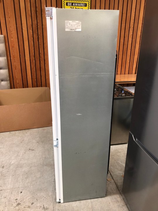John Pye Auctions INDESIT INTEGRATED FRIDGE FREEZER MODEL IB7030A1D