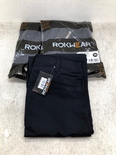 3 X ROKWEAR MARLEY PREMIUM CARGO TROUSERS IN BLACK IN VARIOUS SIZES: LOCATION - E13