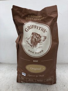 GRIFFITHS ORIGINAL BEEF DRIED DOG FOOD PACK 15KG: LOCATION - E12