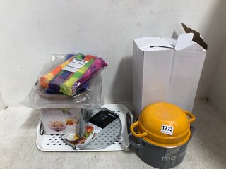 QTY OF ASSORTED ITEMS TO INCLUDE EGG COOKER: LOCATION - H17