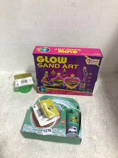 QTY OF ASSORTED KIDS ITEMS TO INCLUDE GLOW SAND ART: LOCATION - H17