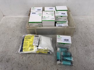 QTY OF ASSORTED MEDICAL ITEMS TO INCLUDE QTY OF MOLNLYCKE MEFIX SELF ADHESIVE DRESSINGS: LOCATION - G7