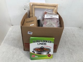 QTY OF ASSORTED ITEMS TO INCLUDE 30 PACK OF SLOW COOKER LINERS: LOCATION - G5