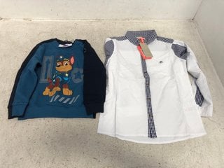 2 X ASSORTED CHILDRENS CLOTHING TO INCLUDE PAW PATROL DOG PRINTED JUMPER IN NAVY SIZE: 3/4 YRS: LOCATION - G2