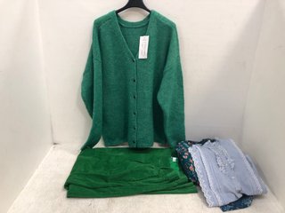 QTY OF ASSORTED WOMENS CLOTHING TO INCLUDE RIVER ISLAND RIBBED HIGH WAIST FLARED TROUSERS IN GREEN SIZE: 40 EU: LOCATION - F1