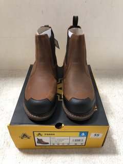 AMBLERS SAFETY FS225 STEEL TOE SLIP ON BOOTS IN BROWN SIZE: 8: LOCATION - H1 FRONT