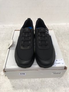 GEOX RESPIRA MENS SLIP ON LEATHER TRAINERS IN BLACK SIZE: 11: LOCATION - F4
