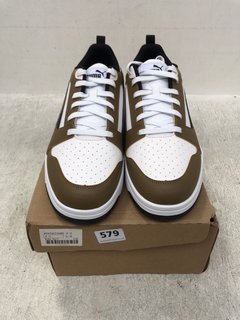 PUMA MENS LEATHER LACE UP TRAINERS IN WHITE/BROWN SIZE: 11: LOCATION - F4