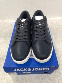 JACK AND JONES MENS LOGO PRINT LEATHER LACE UP TRAINERS IN NAVY SIZE: 9: LOCATION - F4