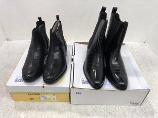 2 X ASSORTED WOMENS SHOES TO INCLUDE LA REDOUTE LEATHER SNAKE PRINT SMALL HEELED BOOTS IN BLACK SIZE: 44 EU: LOCATION - F4