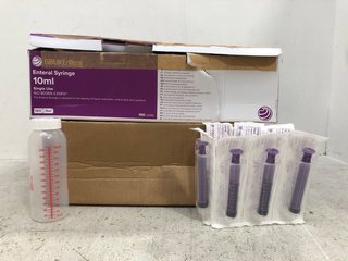 2 X ASSORTED ITEMS TO INCLUDE BOX OF GBUK 10ML ENTERAL SYRINGES: LOCATION - F13