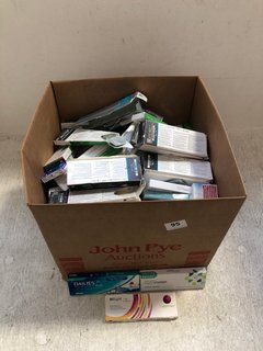 BOX OF ASSORTED EYE CARE ITEMS FOR VARIOUS OCCASIONS: LOCATION - H1