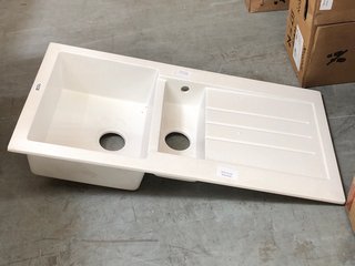 CARRON PHOENIX BLG 105 3 1/2" WWK REV 1.5 BOWL KITCHEN SINK WITH INTEGRATED DRAINER IN WHITE FINISH - RRP £536: LOCATION - A6
