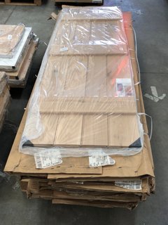 QTY OF ASSORTED HOUSEHOLD INTERNAL DOORS TO INCLUDE HERITAGE SOLID OAK INTERNAL LEDGED DOOR IN NATURAL OAK: LOCATION - A9 (KERBSIDE PALLET DELIVERY)