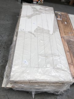 PALLET OF ASSORTED INTERIOR DOORS TO INCLUDE VERTICAL 5 PANEL TEXTURED INTERNAL DOOR IN WHITE : SIZE 1981 X 838 X 35MM: LOCATION - B9 (KERBSIDE PALLET DELIVERY)