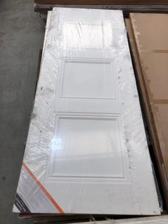 PALLET OF ASSORTED INTERIOR DOORS TO INCLUDE VERTICAL 5 PANEL TEXTURED INTERNAL DOOR IN WHITE : SIZE 1981 X 762 X 35MM: LOCATION - B9 (KERBSIDE PALLET DELIVERY)