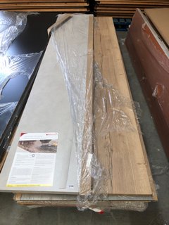 (COLLECTION ONLY) PALLET OF ASSORTED KITCHEN COUNTERTOPS TO INCLUDE WILSONART LAMINATE WORKTOP IN LIGHT GREY: LOCATION - B9
