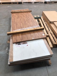 (COLLECTION ONLY) PALLET OF ASSORTED KITCHEN WORKTOPS TO INCLUDE KITCHEN WORKTOP IN NATURAL OAK FINISH: LOCATION - C10