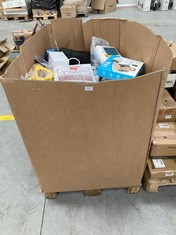 PALLET OF ASSORTED ITEMS INCLUDING PIKOLIN MATTRESS PROTECTOR.