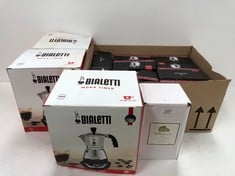 NUMBER OF COFFEE MACHINES OF VARIOUS MODELS AND SIZES INCLUDING BIALETTI WITH TIMER .