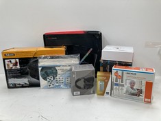 8 X ASSORTED ELECTRONICS RELATED ITEMS INCLUDING A FOOT MASSAGER.