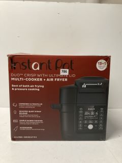 INSTANT POT DUO CRISP WITH ULTIMATE LID MULTI-COOKER + AIR FRYER
