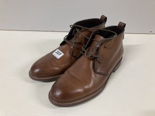 MEN'S BROWN LEATHER SHOES SIZE 11