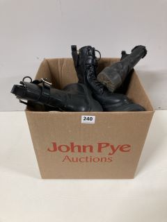 A BOX OF ASSORTED FOOTWEAR TO INCLUDE BLACK BOOTS SIZE 4