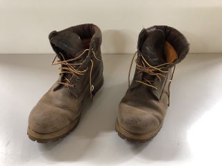 TIMBERLAND MEN'S BOOTS (SIZE UNKNOWN)