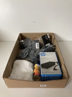 BOX OF ITEMS INC HP AC ADAPTER