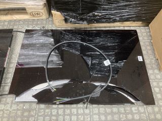 NEFF INDUCTION HOB FOR SPARES OR REPAIR ONLY (SMASHED GLASS)